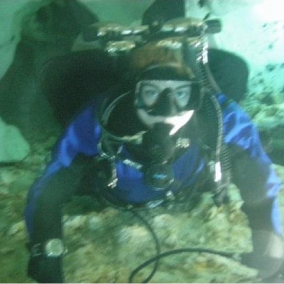 Meet your Posher, Hannah - Picture 5 of 14